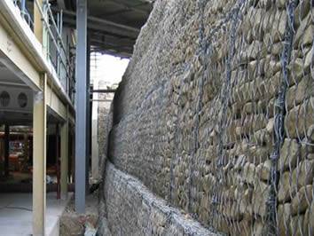 Retaining walls of gabion